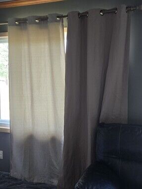 Set Of (3) Curtains